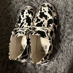 NEW!! Cow print canvas shoes 🐮